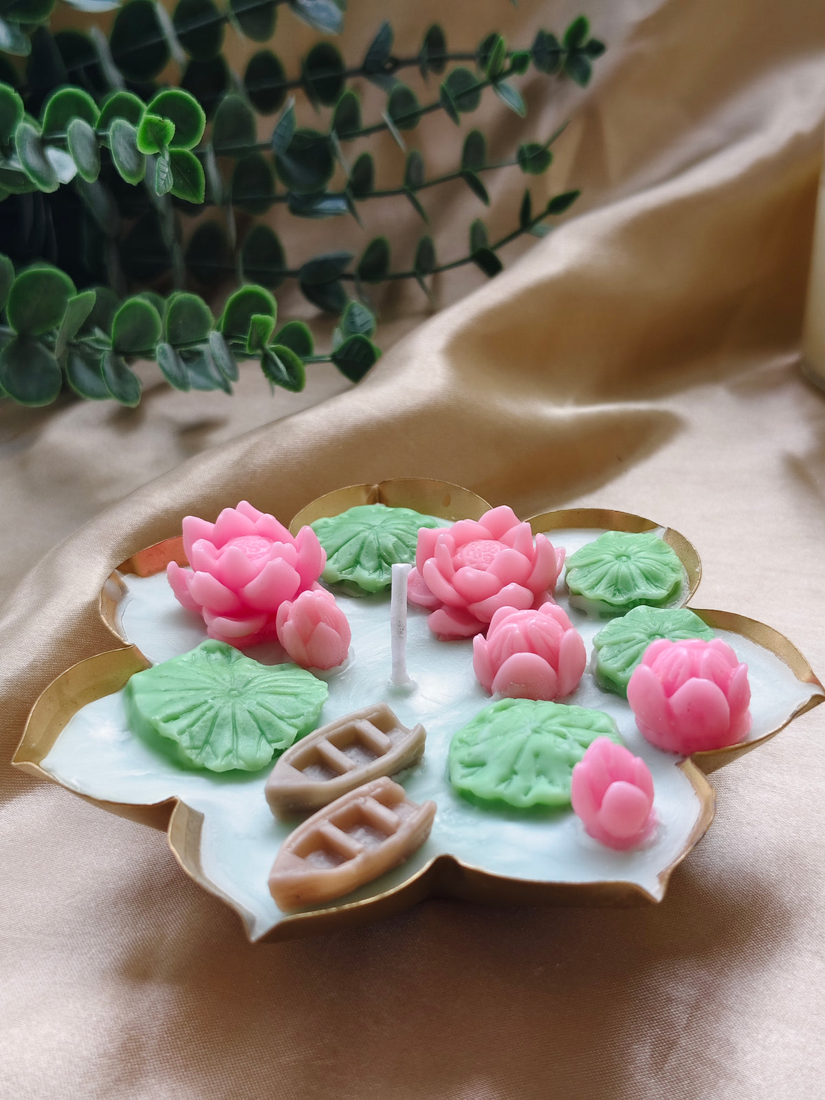 Lotus Pond at Dawn -  Festive Edition Statement Candle (3.5")